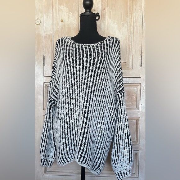 Anthropology POL Women’s Oversized sweater - Picture 1 of 3